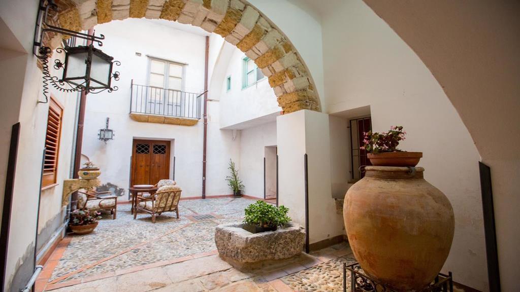 Palazzo Raho Hotel Cefalù Exterior foto